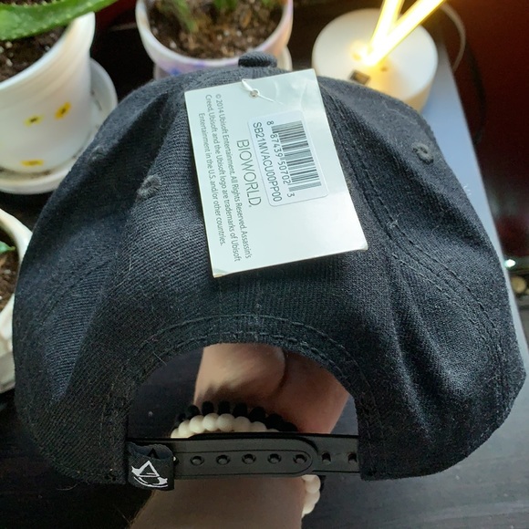 Assassin’s Creed Unity SnapBack - Picture 2 of 3